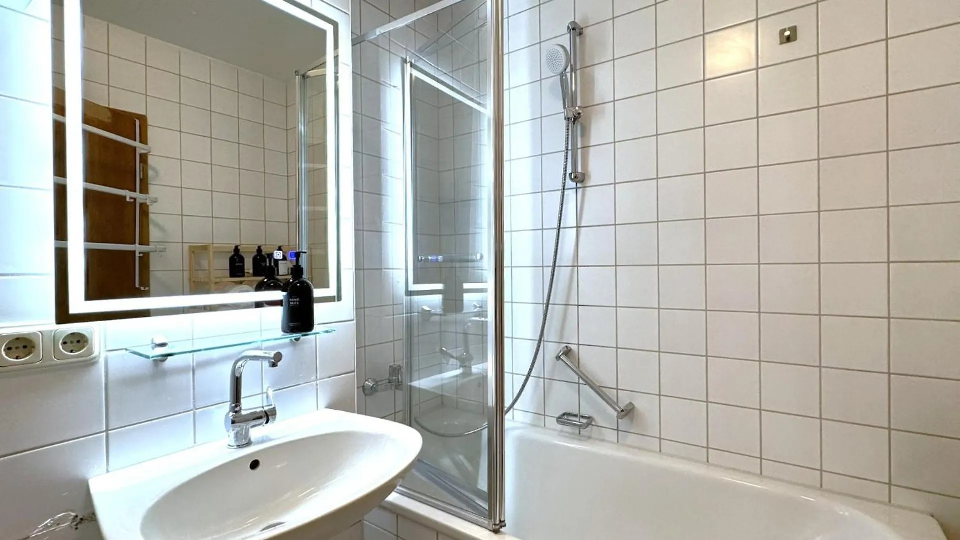 Valemi Bohochic I 2Br 6Pax I Toplage I Parkplatz I Balkon I Kueche Landsberg am Lech 0*,  Germany