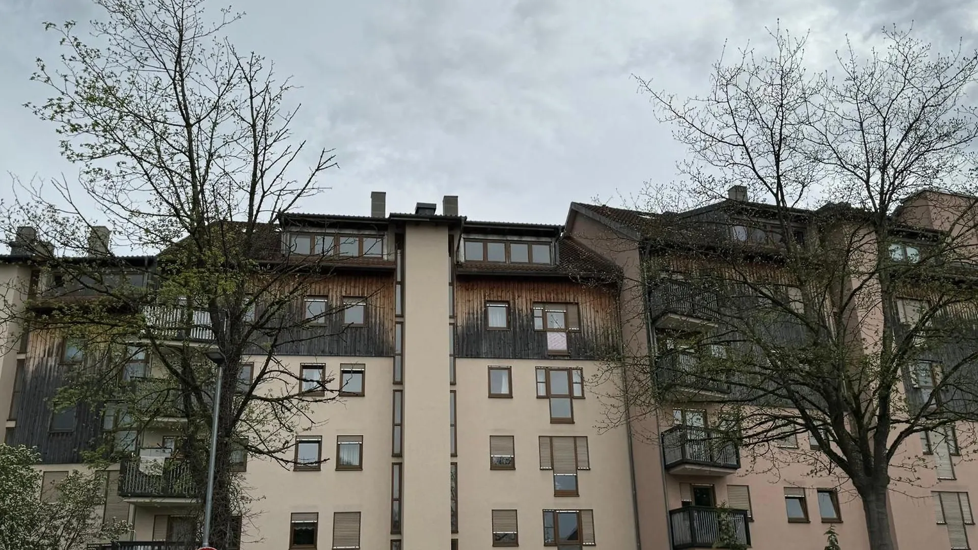 Apartment Valemi Bohochic I 2Br 6Pax I Toplage I Parkplatz I Balkon I Kueche Landsberg am Lech Germany